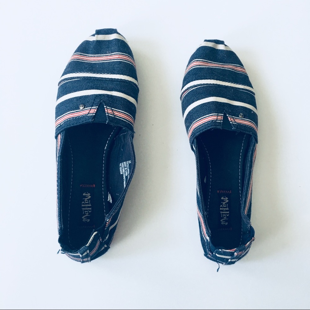 3 / $30 • mad love • red blue stripe slip on shoes